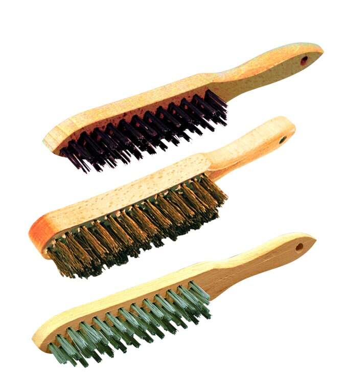 Image du produit BROSSE METALLIQUE A MANCHE 4 RANGS ACIER TREMPE